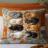 Gestepptes Kissenbezug mit Katze und rustikalem Garten NCU0NT8868